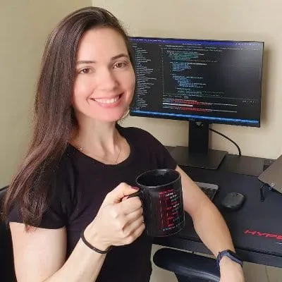 Photo of Mariana Medeiros